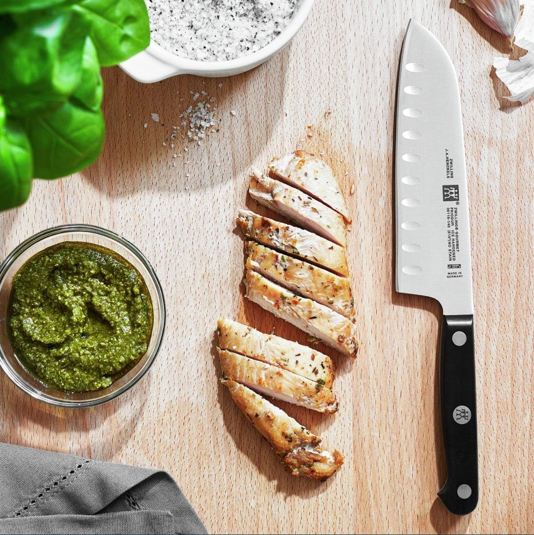 Zwilling Gourmet Santoku 18 Cm, 36117-181 9 Zwilling Gourmet Santoku 18 Cm, 36117-181 - Imagen 7