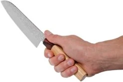 Sakai Takayuki Santoku 33-CapasDamascus Hammered WA 17 Cm 13 Sakai Takayuki Santoku 33-CapasDamascus Hammered WA 17 Cm -Bob Kramer Tienda TA07472 06 sakai takayuki