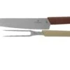 Victorinox Swiss Modern Cuchillo Para Trinchar Y Tenedor Para Carne, Rojo Y Beis 1 Victorinox Swiss Modern Cuchillo Para Trinchar Y Tenedor Para Carne, Rojo Y Beis -Bob Kramer Tienda VT6 9096 21G 01 victorinox