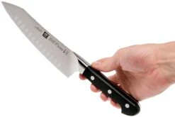 Zwilling Pro Cuchillo Santoku Con Borde Granton, 38418-181-0 -Bob Kramer Tienda ZW38418 181 0 06 zwilling pro zw38418 181 0 06